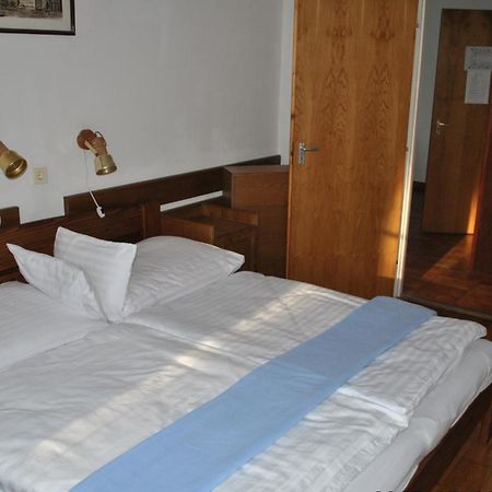 בלטונללה Harmonia Apartmanhaz חדר תמונה