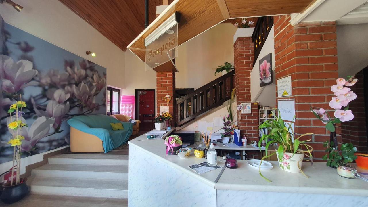 בלטונללה Harmonia Apartmanhaz מראה חיצוני תמונה